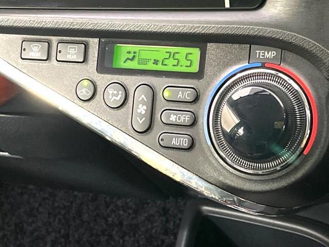 アクア Ｇ　モデリスタエアロ　純正ナビ　ｂｌｕｅｔｏｏｔｈ　フルセグ　ＥＴＣ　禁煙車　オートライト　オートエアコン　スマートキー　電動格納ミラー　シートリフター　ウインカー三ラー　バニティミラー（5枚目）