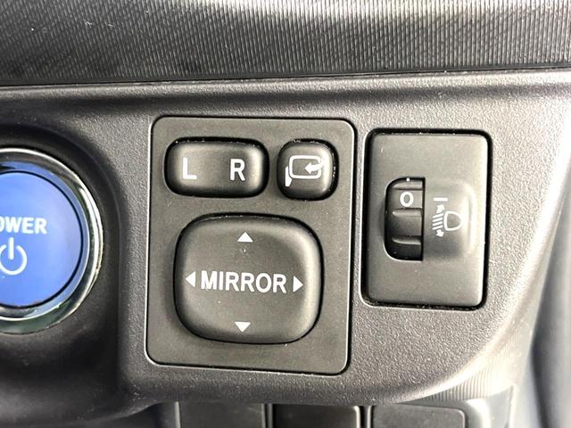 アクア Ｇ　モデリスタエアロ　純正ナビ　ｂｌｕｅｔｏｏｔｈ　フルセグ　ＥＴＣ　禁煙車　オートライト　オートエアコン　スマートキー　電動格納ミラー　シートリフター　ウインカー三ラー　バニティミラー（7枚目）