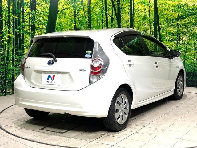 アクア Ｇ　モデリスタエアロ　純正ナビ　ｂｌｕｅｔｏｏｔｈ　フルセグ　ＥＴＣ　禁煙車　オートライト　オートエアコン　スマートキー　電動格納ミラー　シートリフター　ウインカー三ラー　バニティミラー（17枚目）