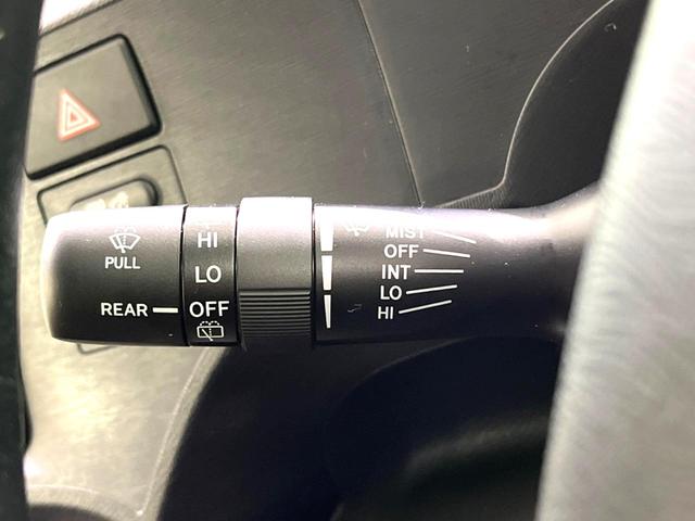 アクア Ｇ　モデリスタエアロ　純正ナビ　ｂｌｕｅｔｏｏｔｈ　フルセグ　ＥＴＣ　禁煙車　オートライト　オートエアコン　スマートキー　電動格納ミラー　シートリフター　ウインカー三ラー　バニティミラー（29枚目）