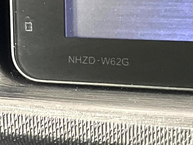 アクア Ｇ　モデリスタエアロ　純正ナビ　ｂｌｕｅｔｏｏｔｈ　フルセグ　ＥＴＣ　禁煙車　オートライト　オートエアコン　スマートキー　電動格納ミラー　シートリフター　ウインカー三ラー　バニティミラー（34枚目）