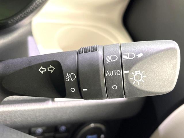 ムーヴキャンバス ストライプスＧ　禁煙車　両側電動スライドドア　シートヒーター　衝突軽減装置　クリアランスソナー　オートハイビーム　オートライト　カップホルダーヒーター　ＬＥＤヘッドライト／フォグライト（8枚目）