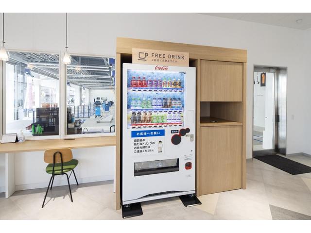 ミライース X SA 衝突軽減 アイドリングストップ 電動格納ミラー バニティミラー 横滑り防止装置 ヘッドライドレベライザー シガーソケット 純正14インチアル三ホイール プライバシーガラス ドアバイザー(79枚目)