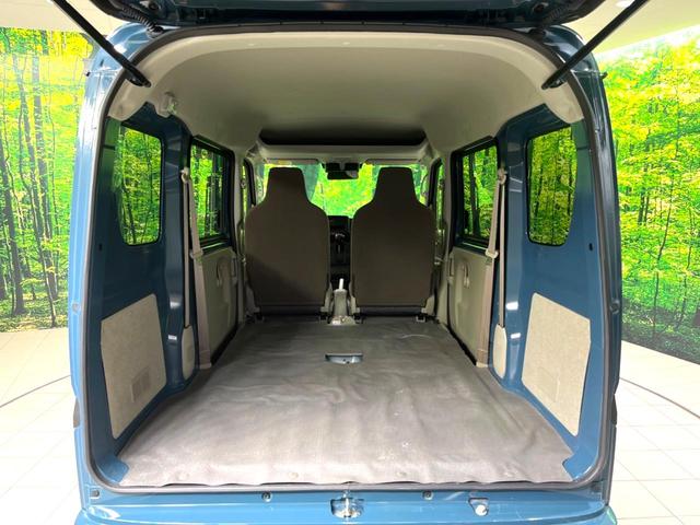 エブリイ ＰＡリミテッド　衝突軽減　コーナーセンサー　車線逸脱警報　アイドリングストップ　横滑り防止装置　ヘッドライドレベライザー　シガーソケット　プライバシーガラス　パワーウィンドウ（10枚目）