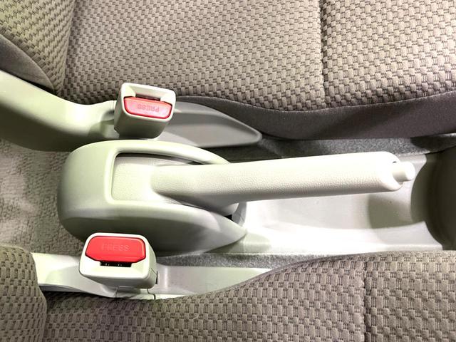 エブリイ ＰＡリミテッド　衝突軽減　コーナーセンサー　車線逸脱警報　アイドリングストップ　横滑り防止装置　ヘッドライドレベライザー　シガーソケット　プライバシーガラス　パワーウィンドウ（30枚目）