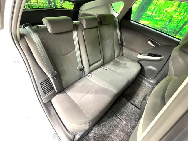 プリウス Sツーリングセレクション SDナビ ETC スマートキー HIDヘッドライト HIDフォグライト クルーズコントロール ステアリングスイッチ オートエアコン 純正17インチアルミホイール CD再生 地デジ オートライト(9枚目)