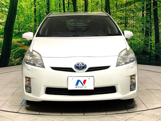 プリウス Sツーリングセレクション SDナビ ETC スマートキー HIDヘッドライト HIDフォグライト クルーズコントロール ステアリングスイッチ オートエアコン 純正17インチアルミホイール CD再生 地デジ オートライト(14枚目)