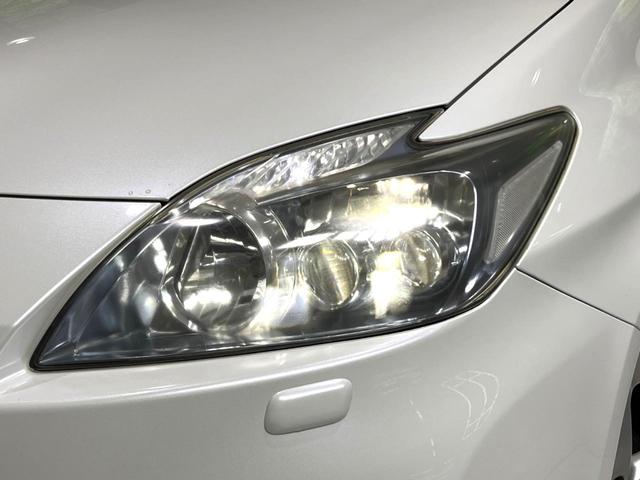 プリウス Sツーリングセレクション SDナビ ETC スマートキー HIDヘッドライト HIDフォグライト クルーズコントロール ステアリングスイッチ オートエアコン 純正17インチアルミホイール CD再生 地デジ オートライト(49枚目)