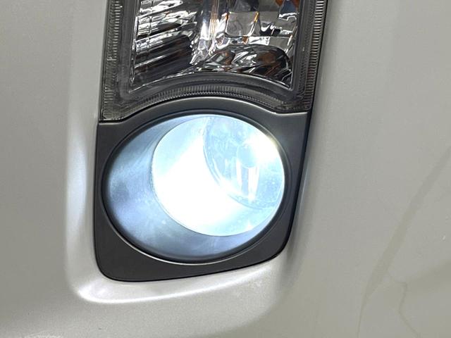 プリウス Sツーリングセレクション SDナビ ETC スマートキー HIDヘッドライト HIDフォグライト クルーズコントロール ステアリングスイッチ オートエアコン 純正17インチアルミホイール CD再生 地デジ オートライト(50枚目)