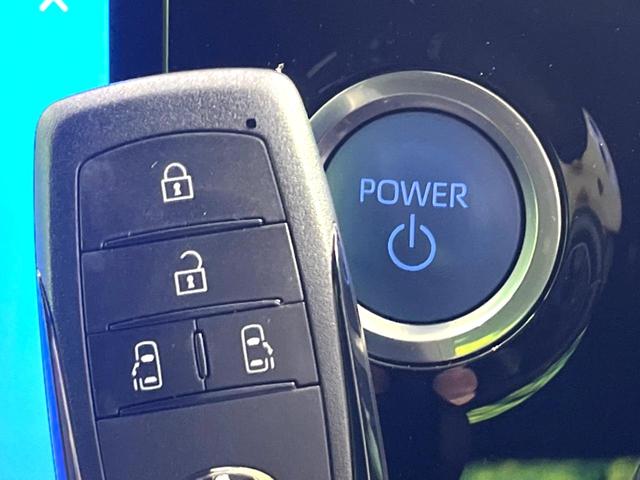 ヴォクシー ハイブリッドＳ－Ｇ　後席モニター　両側電動スライドドア　衝突軽減装置　純正９型ナビ　全周囲カメラ　レーダークルーズコントロール　ＥＴＣ　Ｂｌｕｅｔｏｏｔｈ　フルセグ　ドラレコ　ＬＥＤヘッド　レーンキープアシスト（4枚目）