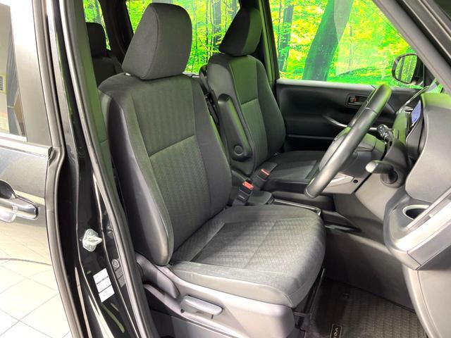 ヴォクシー ハイブリッドＳ－Ｇ　後席モニター　両側電動スライドドア　衝突軽減装置　純正９型ナビ　全周囲カメラ　レーダークルーズコントロール　ＥＴＣ　Ｂｌｕｅｔｏｏｔｈ　フルセグ　ドラレコ　ＬＥＤヘッド　レーンキープアシスト（8枚目）