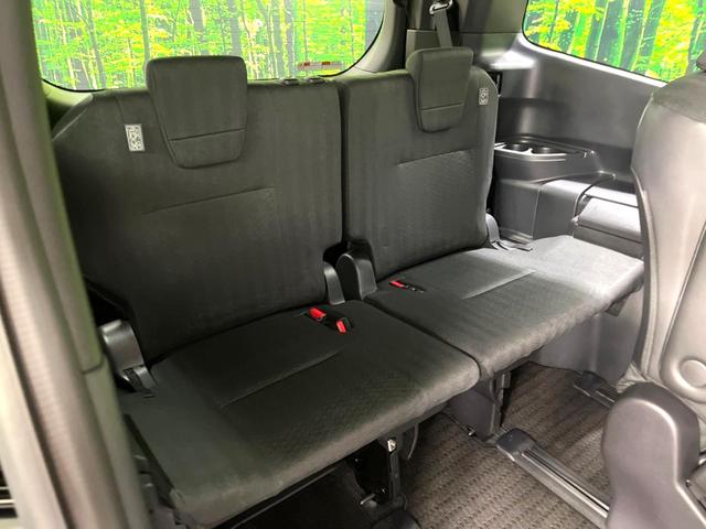 ヴォクシー ハイブリッドＳ－Ｇ　後席モニター　両側電動スライドドア　衝突軽減装置　純正９型ナビ　全周囲カメラ　レーダークルーズコントロール　ＥＴＣ　Ｂｌｕｅｔｏｏｔｈ　フルセグ　ドラレコ　ＬＥＤヘッド　レーンキープアシスト（10枚目）