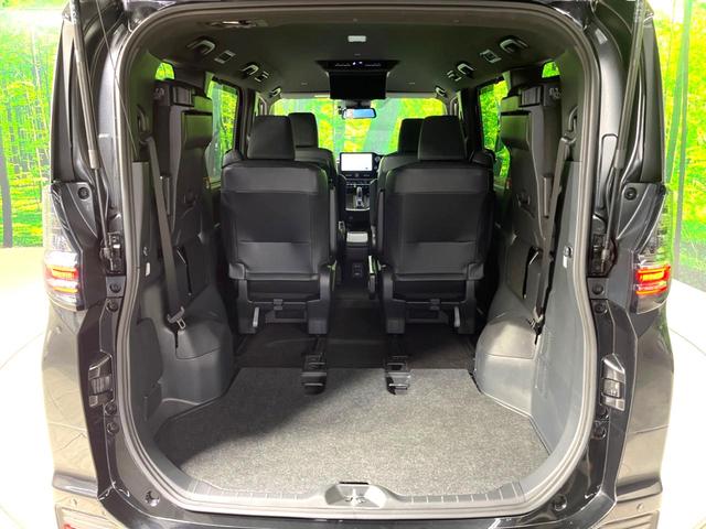 ヴォクシー ハイブリッドＳ－Ｇ　後席モニター　両側電動スライドドア　衝突軽減装置　純正９型ナビ　全周囲カメラ　レーダークルーズコントロール　ＥＴＣ　Ｂｌｕｅｔｏｏｔｈ　フルセグ　ドラレコ　ＬＥＤヘッド　レーンキープアシスト（11枚目）