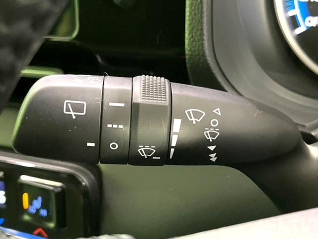 ヴォクシー ハイブリッドＳ－Ｇ　後席モニター　両側電動スライドドア　衝突軽減装置　純正９型ナビ　全周囲カメラ　レーダークルーズコントロール　ＥＴＣ　Ｂｌｕｅｔｏｏｔｈ　フルセグ　ドラレコ　ＬＥＤヘッド　レーンキープアシスト（37枚目）