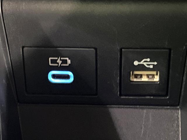 ヴォクシー ハイブリッドＳ－Ｇ　後席モニター　両側電動スライドドア　衝突軽減装置　純正９型ナビ　全周囲カメラ　レーダークルーズコントロール　ＥＴＣ　Ｂｌｕｅｔｏｏｔｈ　フルセグ　ドラレコ　ＬＥＤヘッド　レーンキープアシスト（41枚目）