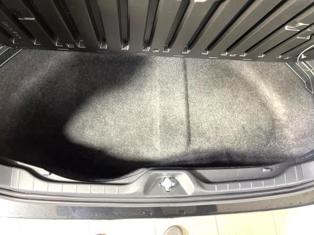 ヴォクシー ハイブリッドＳ－Ｇ　後席モニター　両側電動スライドドア　衝突軽減装置　純正９型ナビ　全周囲カメラ　レーダークルーズコントロール　ＥＴＣ　Ｂｌｕｅｔｏｏｔｈ　フルセグ　ドラレコ　ＬＥＤヘッド　レーンキープアシスト（46枚目）