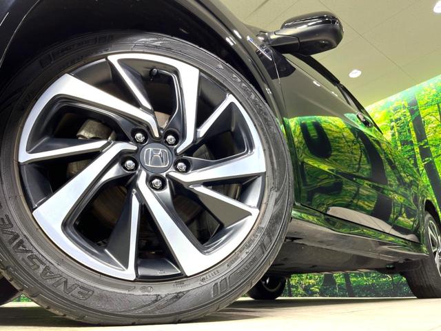 ヴェゼル ハイブリッドRS・ホンダセンシング 純正SDナビ バックカメラ 衝突被害軽減システム レーダークルーズ 禁煙車 ドラレコ コーナーセンサー スマートキー LEDヘッド ビルトインETC 車線逸脱警報 オートライト デュアルエアコン(13枚目)