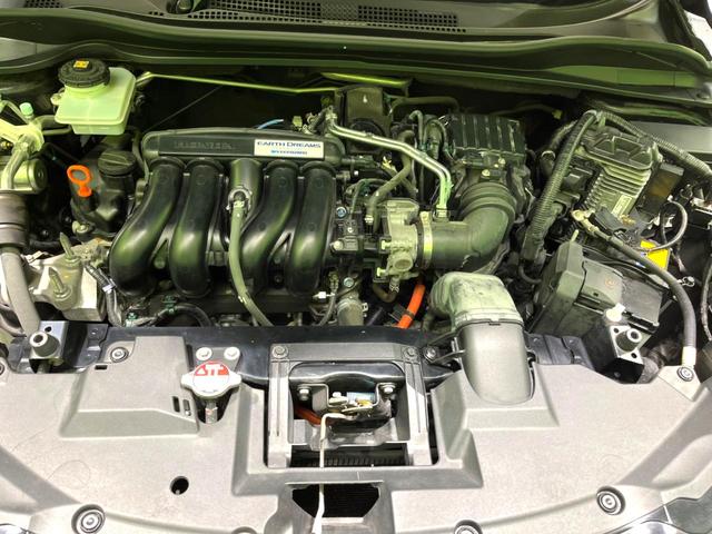 ヴェゼル ハイブリッドRS・ホンダセンシング 純正SDナビ バックカメラ 衝突被害軽減システム レーダークルーズ 禁煙車 ドラレコ コーナーセンサー スマートキー LEDヘッド ビルトインETC 車線逸脱警報 オートライト デュアルエアコン(18枚目)