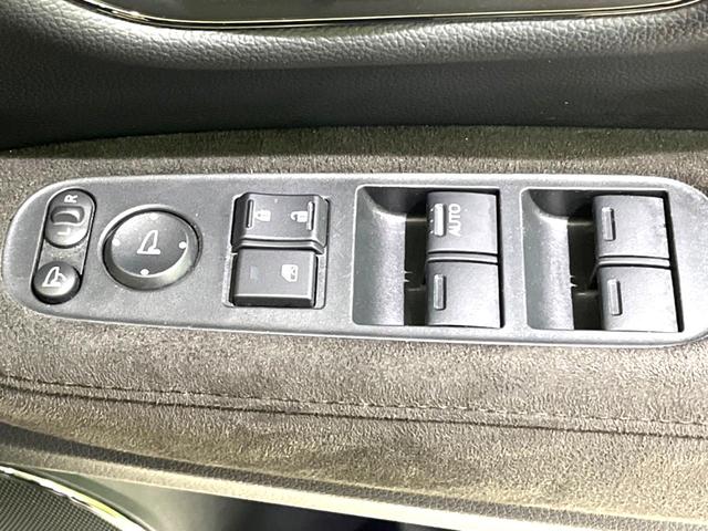 ヴェゼル ハイブリッドRS・ホンダセンシング 純正SDナビ バックカメラ 衝突被害軽減システム レーダークルーズ 禁煙車 ドラレコ コーナーセンサー スマートキー LEDヘッド ビルトインETC 車線逸脱警報 オートライト デュアルエアコン(34枚目)