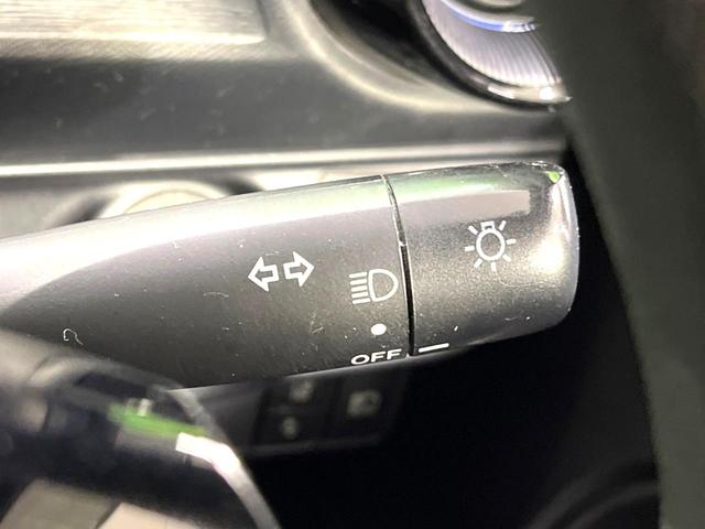 アクア S 純正ナビ バックカメラ 衝突軽減 禁煙車 ドラレコ ETC2.0 オートエアコン Bluetooth フルセグ オートマチックハイビーム 横滑り防止装置 ドアバイザー プライバシーガラス(35枚目)