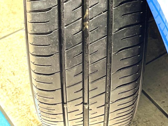 アクア S 純正ナビ バックカメラ 衝突軽減 禁煙車 ドラレコ ETC2.0 オートエアコン Bluetooth フルセグ オートマチックハイビーム 横滑り防止装置 ドアバイザー プライバシーガラス(57枚目)