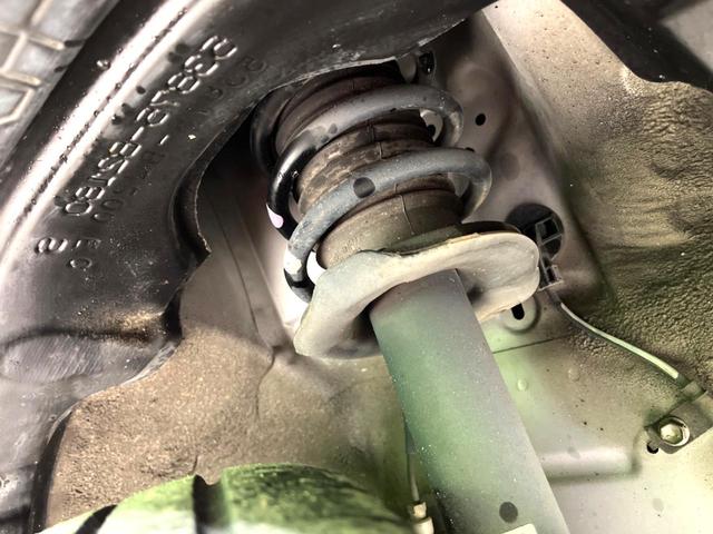 ミラココア ココアプラスX 禁煙車 スマートキー HIDヘッド オートエアコン CD再生 電動格納ミラー 衝突安全ボディー 横滑り防止装置 アイドリングストップ ルーフレール バニティーミラー ベンチシート 盗難防止システム(20枚目)