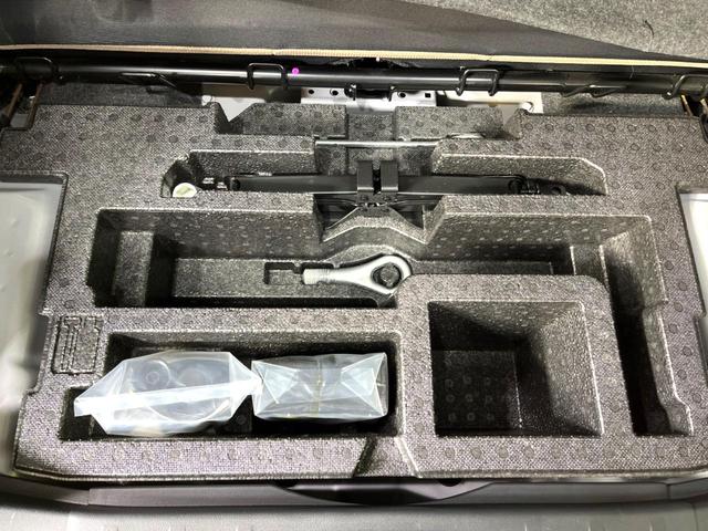 ミラココア ココアプラスX 禁煙車 スマートキー HIDヘッド オートエアコン CD再生 電動格納ミラー 衝突安全ボディー 横滑り防止装置 アイドリングストップ ルーフレール バニティーミラー ベンチシート 盗難防止システム(51枚目)