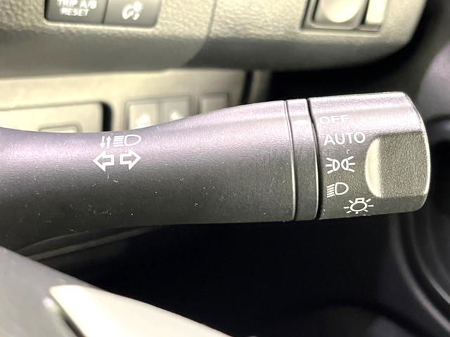 セレナ 20X Vセレクション+セーフティ S-ハイブリッド 後席モニター 両側電動スライドドア 純正8型ナビ 全周囲カメラ 衝突被害軽減システム 禁煙車 ドラレコ コーナーセンサー LEDヘッド ビルトインETC クルコン オートライト リアエアコン(28枚目)