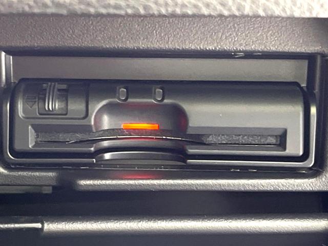 セレナ 20X Vセレクション+セーフティ S-ハイブリッド 後席モニター 両側電動スライドドア 純正8型ナビ 全周囲カメラ 衝突被害軽減システム 禁煙車 ドラレコ コーナーセンサー LEDヘッド ビルトインETC クルコン オートライト リアエアコン(32枚目)