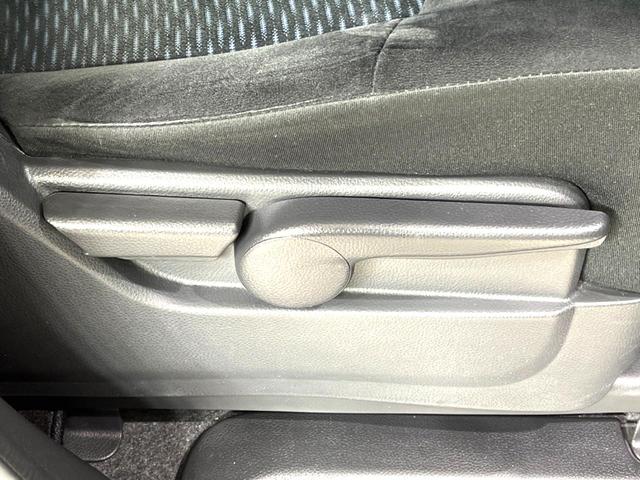 セレナ 20X Vセレクション+セーフティ S-ハイブリッド 後席モニター 両側電動スライドドア 純正8型ナビ 全周囲カメラ 衝突被害軽減システム 禁煙車 ドラレコ コーナーセンサー LEDヘッド ビルトインETC クルコン オートライト リアエアコン(42枚目)