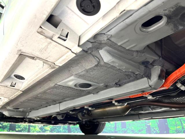 ヤリス ハイブリッドＸ　バックカメラ　衝突被害軽減システム　レーダークルーズ　禁煙車　ビルトインＥＴＣ　車線逸脱警報　オートライト　オートエアコン　Ｂｌｕｅｔｏｏｔｈ（23枚目）