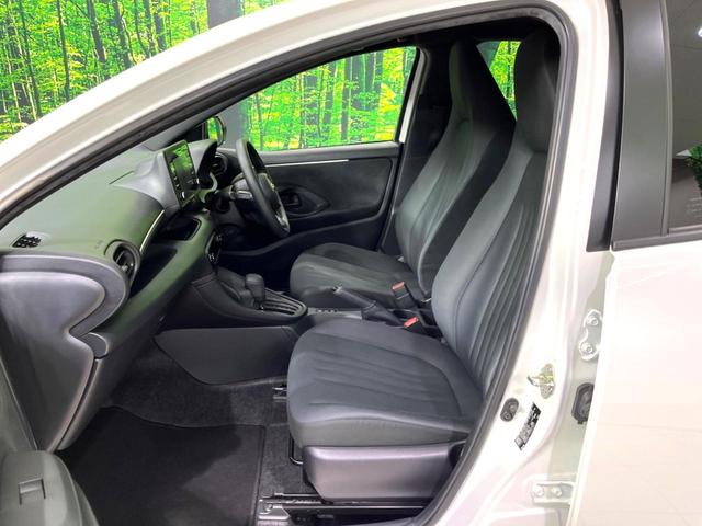 ヤリス ハイブリッドＸ　バックカメラ　衝突被害軽減システム　レーダークルーズ　禁煙車　ビルトインＥＴＣ　車線逸脱警報　オートライト　オートエアコン　Ｂｌｕｅｔｏｏｔｈ（27枚目）