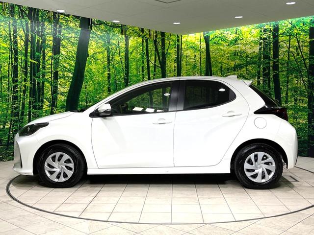 ヤリス ハイブリッドＸ　バックカメラ　衝突被害軽減システム　レーダークルーズ　禁煙車　ビルトインＥＴＣ　車線逸脱警報　オートライト　オートエアコン　Ｂｌｕｅｔｏｏｔｈ（40枚目）