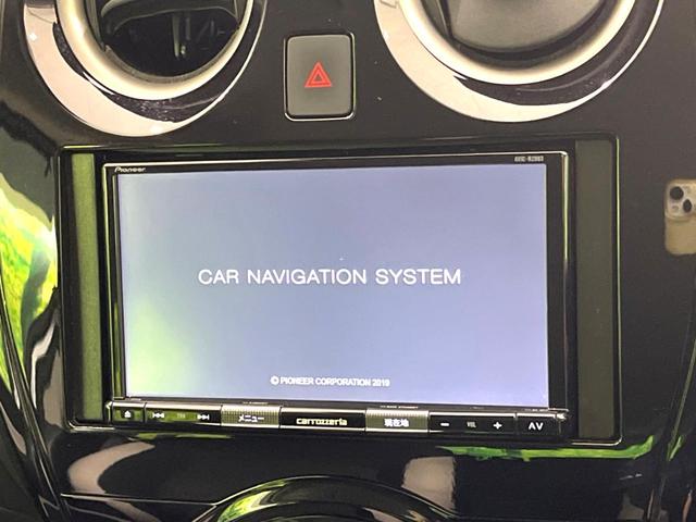 ノート ｅ－パワー　Ｂ　ＳＤナビ　全周囲カメラ　ｂｌｕｅｔｏｏｔｈ　ドラレコ　ＥＴＣ　デジタルインナーミラー　禁煙車　オートライト　オートエアコン　スマートキー　電動格納ミラー　バニティミラー　車線逸脱警報（3枚目）