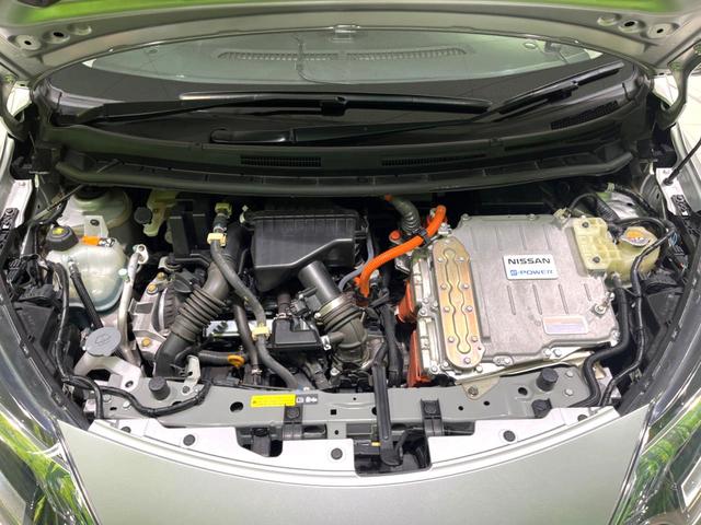 ノート ｅ－パワー　Ｂ　ＳＤナビ　全周囲カメラ　ｂｌｕｅｔｏｏｔｈ　ドラレコ　ＥＴＣ　デジタルインナーミラー　禁煙車　オートライト　オートエアコン　スマートキー　電動格納ミラー　バニティミラー　車線逸脱警報（18枚目）