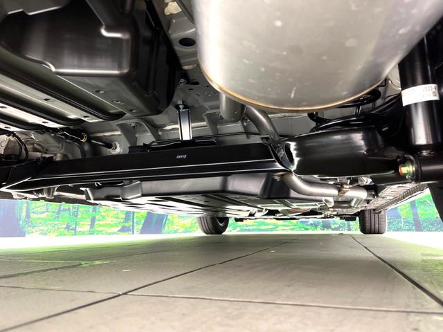 フリード クロスター 登録済未使用車 両側電動ドア 衝突被害軽減システム レーダークルーズ ハーフレザーシート シートヒーター コーナーセンサー LEDヘッド オートハイビーム 車線逸脱警報 オートライト オートエアコン(19枚目)