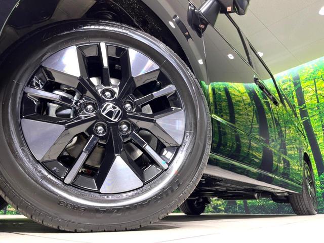 ステップワゴン e:HEVスパーダ 登録済未使用車 両側電動スライドドア 純正11.4型ナビ バックカメラ 衝突軽減 レーダークルーズ パドルシフト 電動リアゲート ハーフレザーシート コーナーセンサー LEDヘッド オートハイビーム(14枚目)