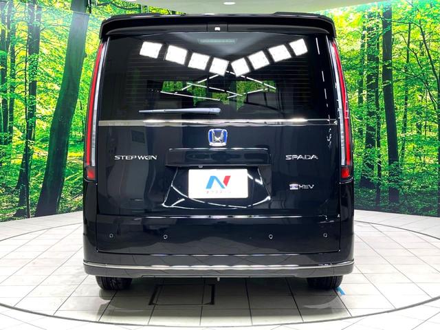 ステップワゴン e:HEVスパーダ 登録済未使用車 両側電動スライドドア 純正11.4型ナビ バックカメラ 衝突軽減 レーダークルーズ パドルシフト 電動リアゲート ハーフレザーシート コーナーセンサー LEDヘッド オートハイビーム(16枚目)