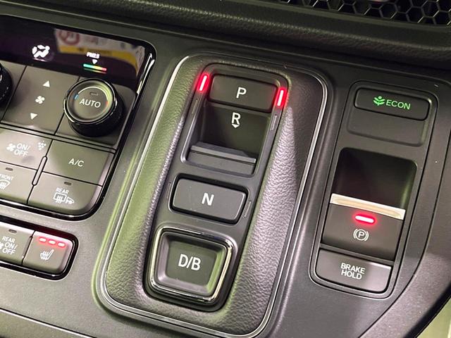 ステップワゴン e:HEVスパーダ 登録済未使用車 両側電動スライドドア 純正11.4型ナビ バックカメラ 衝突軽減 レーダークルーズ パドルシフト 電動リアゲート ハーフレザーシート コーナーセンサー LEDヘッド オートハイビーム(35枚目)