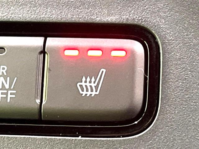 ステップワゴン e:HEVスパーダ 登録済未使用車 両側電動スライドドア 純正11.4型ナビ バックカメラ 衝突軽減 レーダークルーズ パドルシフト 電動リアゲート ハーフレザーシート コーナーセンサー LEDヘッド オートハイビーム(42枚目)