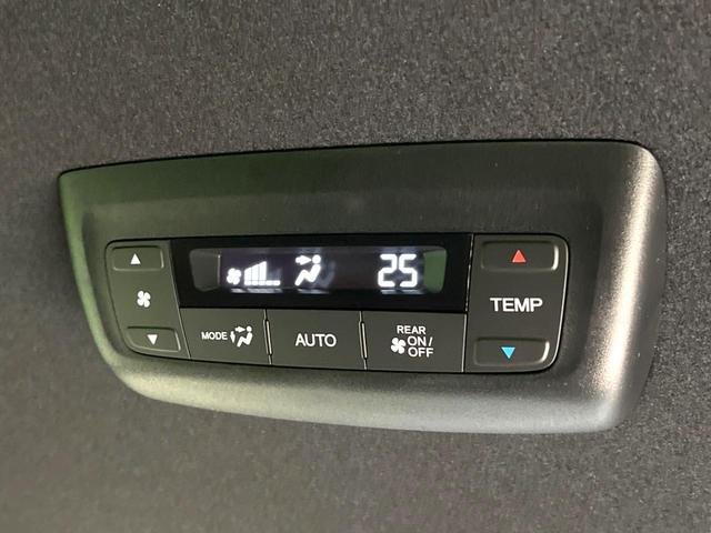 ステップワゴン e:HEVスパーダ 登録済未使用車 両側電動スライドドア 純正11.4型ナビ バックカメラ 衝突軽減 レーダークルーズ パドルシフト 電動リアゲート ハーフレザーシート コーナーセンサー LEDヘッド オートハイビーム(48枚目)