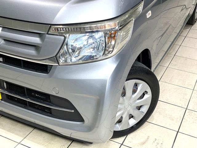 【ＨＩＤヘッドライト】非常に明るく前方を照らしてくれるので、悪天候や夜間の走行時も視界良好で安心してお乗りいただけます。