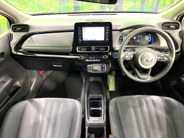 アクア X 純正ナビ バックカメラ 衝突被害軽減システム レーダークルーズ スマートキー LEDヘッドライト ビルトインETC オートハイビーム 車線逸脱警報 オートライト オートエアコン Bluetooth(2枚目)