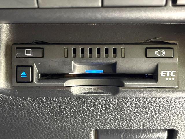 アクア X 純正ナビ バックカメラ 衝突被害軽減システム レーダークルーズ スマートキー LEDヘッドライト ビルトインETC オートハイビーム 車線逸脱警報 オートライト オートエアコン Bluetooth(7枚目)