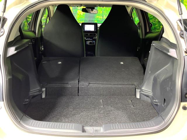 アクア X 純正ナビ バックカメラ 衝突被害軽減システム レーダークルーズ スマートキー LEDヘッドライト ビルトインETC オートハイビーム 車線逸脱警報 オートライト オートエアコン Bluetooth(53枚目)