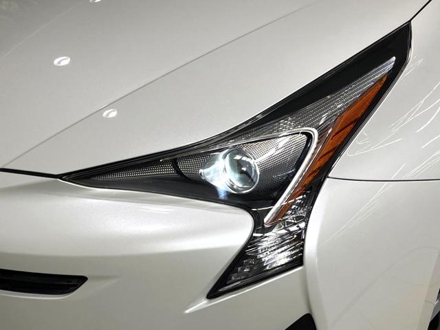 プリウス S 衝突軽減装置 ナビゲーション バックカメラ レーダークルーズコントロール オートハイビーム ETC シートリフター ステアリングスイッチ 革巻きステアリング LEDヘッドライト オートライト(13枚目)