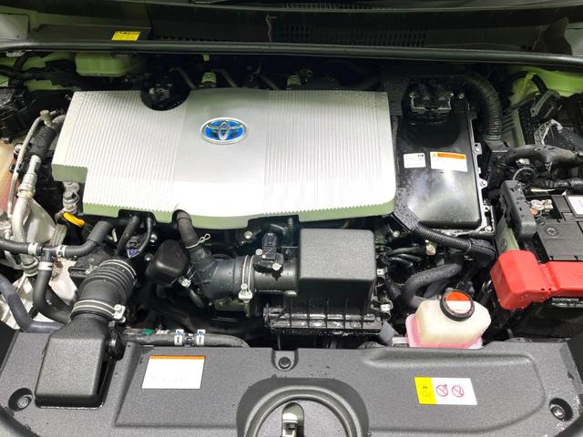 プリウス S 衝突軽減装置 ナビゲーション バックカメラ レーダークルーズコントロール オートハイビーム ETC シートリフター ステアリングスイッチ 革巻きステアリング LEDヘッドライト オートライト(19枚目)