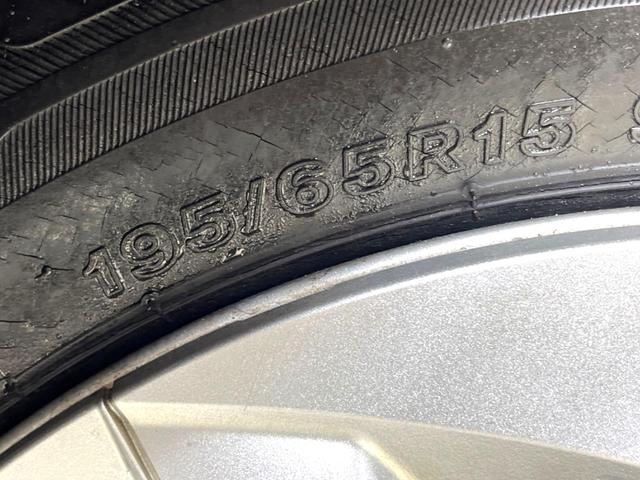 プリウス S 衝突軽減装置 ナビゲーション バックカメラ レーダークルーズコントロール オートハイビーム ETC シートリフター ステアリングスイッチ 革巻きステアリング LEDヘッドライト オートライト(34枚目)