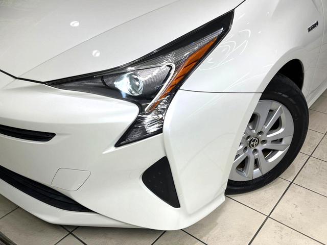 プリウス S 衝突軽減装置 ナビゲーション バックカメラ レーダークルーズコントロール オートハイビーム ETC シートリフター ステアリングスイッチ 革巻きステアリング LEDヘッドライト オートライト(37枚目)