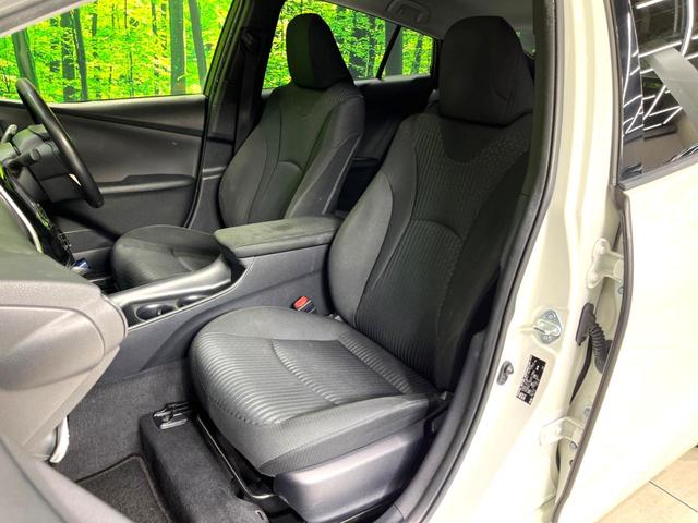 プリウス S 衝突軽減装置 ナビゲーション バックカメラ レーダークルーズコントロール オートハイビーム ETC シートリフター ステアリングスイッチ 革巻きステアリング LEDヘッドライト オートライト(44枚目)